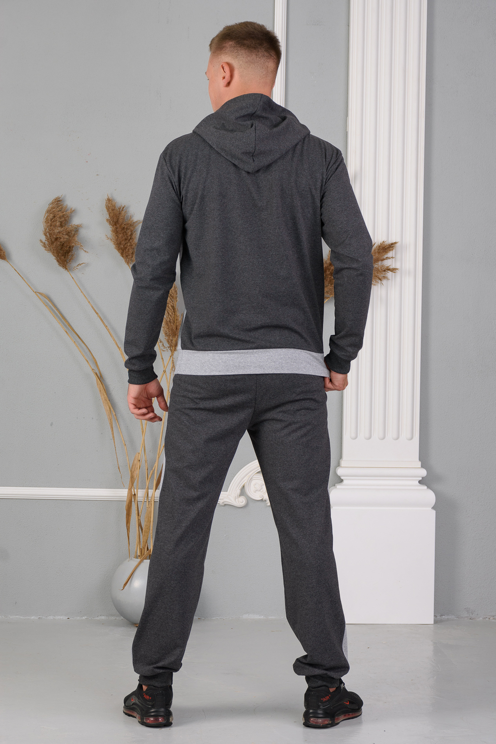 10864 Костюм мужской